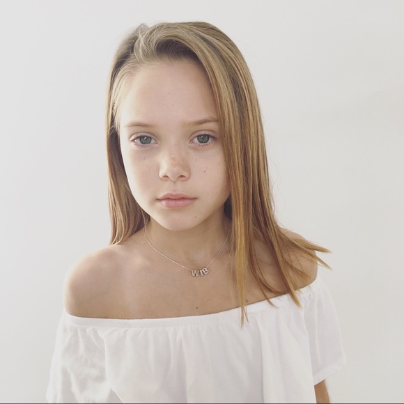 NEW Sterling Silver Initial Necklaces - Picture 6 of 8